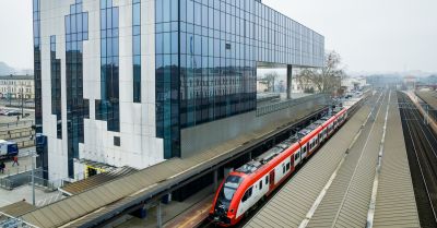 Nowe dworce i przystanki kolejowe